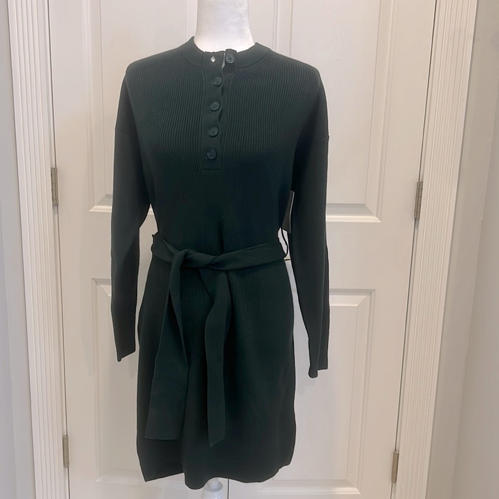 SWEATER DRESS MEDIUM